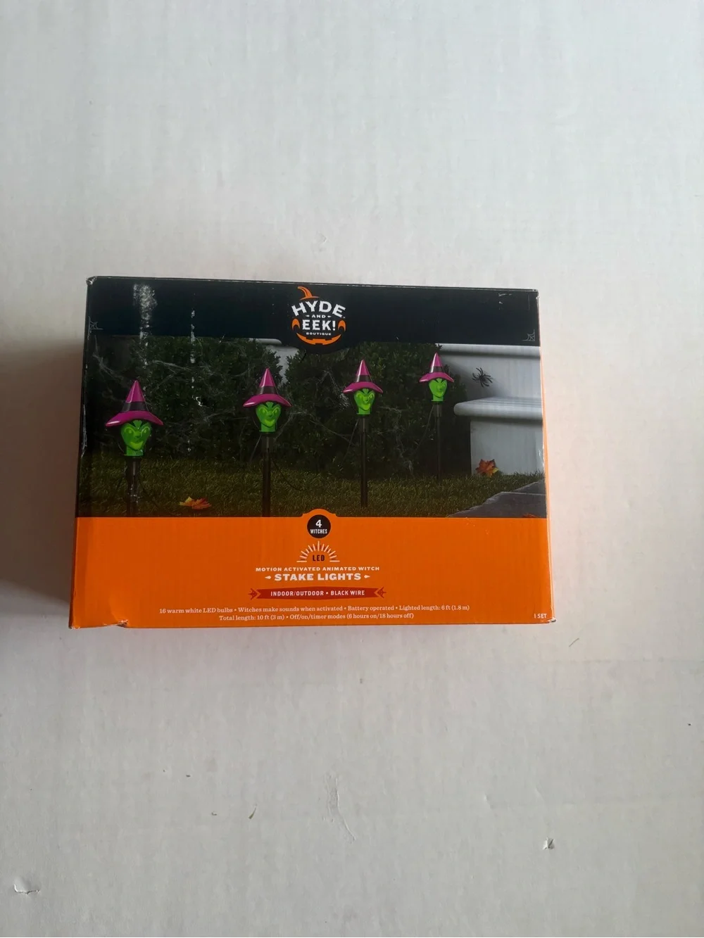 Hyde & EEK! Motion Animated Witch Stake Lights - Green & Purple